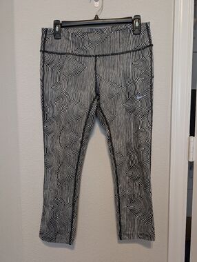 Nike Dri-Fit Running Leggings (Swirl)